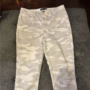 Mac and Me white and gray camo jeans